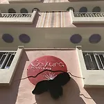 Sakura Ostello *