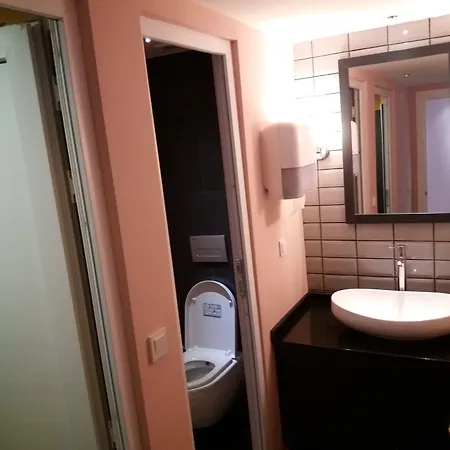 Hostel Sakura *