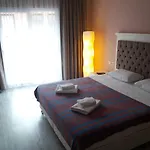 Sakura Hostel *