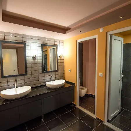 Sakura Hostel
