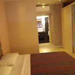 Sakura Hostel *